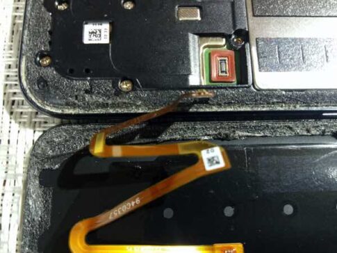 the-display-of-the-smartphone-oppo-f11-broke-so-i-replaced-it-myself_8